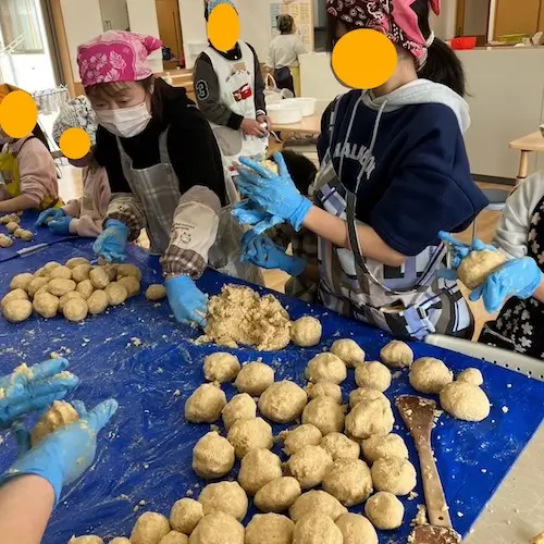 東海村障害者雇用支援施設 まつぼっくり 0308味噌つくり