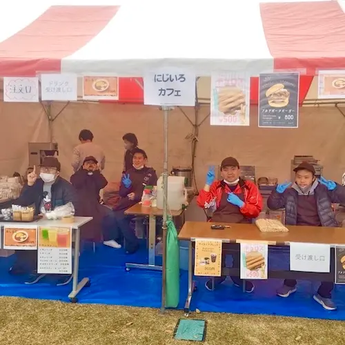 I〜MOのまつり にじいろカフェ出店の様子
